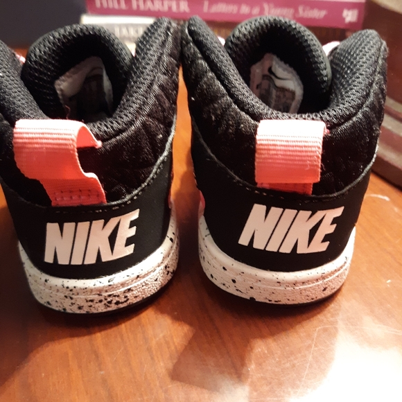 NiKE FLiGHT - Picture 5 of 6